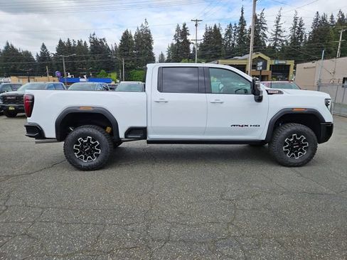 New 2026 GMC Sierra 2500 AT4X w/ LPO, Black Badging Package AWD/4WD image 6