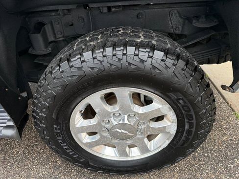Used 2011 Chevrolet Silverado 3500 LT w/ Interior Plus Package AWD/4WD image 7