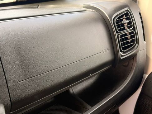 Used 2022 RAM ProMaster 2500 image 21