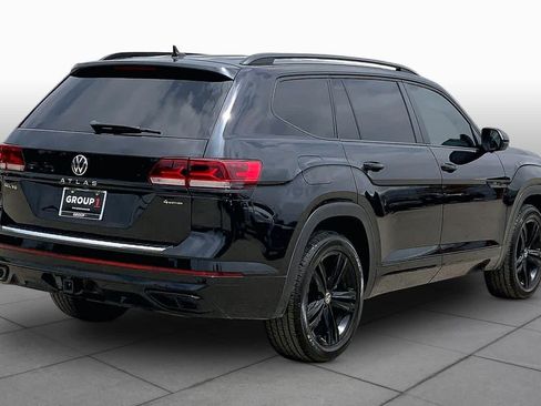 Used 2023 Volkswagen Atlas SEL R-Line AWD/4WD image 13