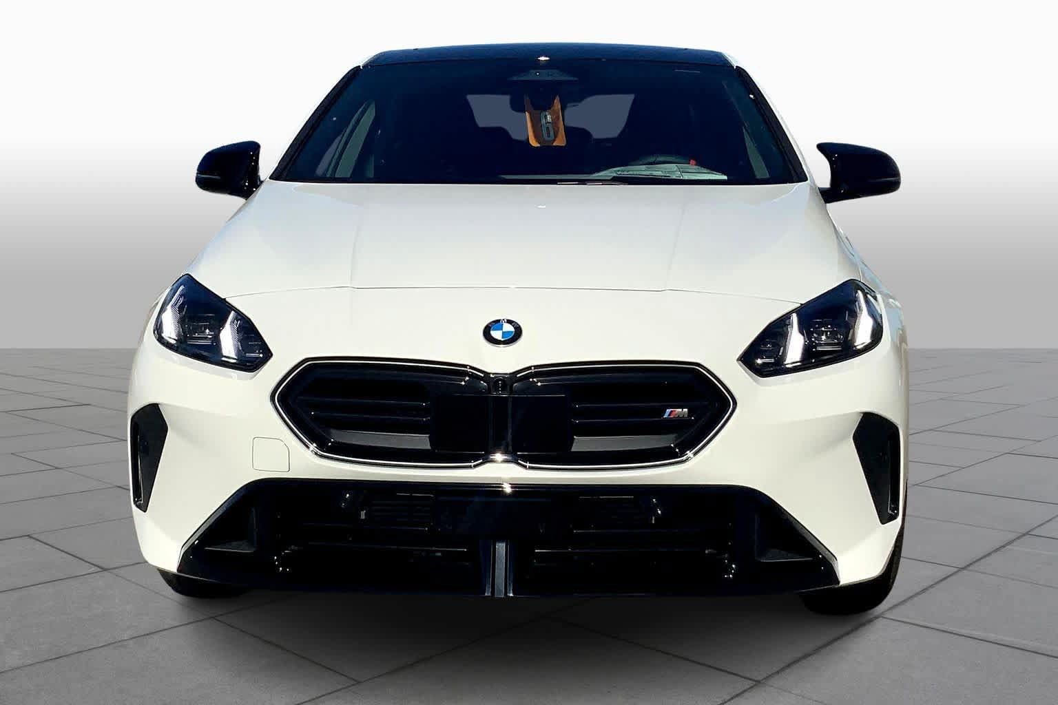 Used 2026 BMW M235i xDrive w/ Technology Package AWD/4WD image 3