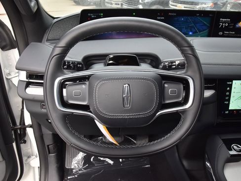 New 2025 Lincoln Navigator L Reserve w/ Jet Appearance Package image 23