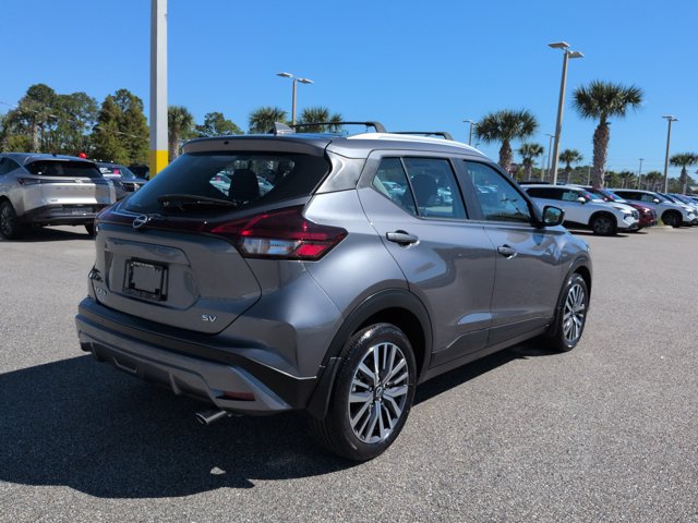 Certified 2024 Nissan Kicks SV w/ Interior Electronics Package FWD image 4