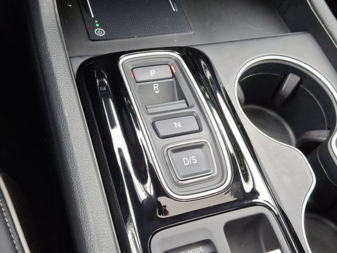 Certified 2023 Honda Pilot Elite image 13