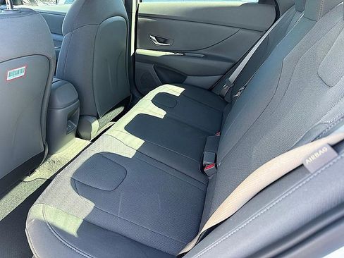 New 2026 Hyundai Elantra SE image 7