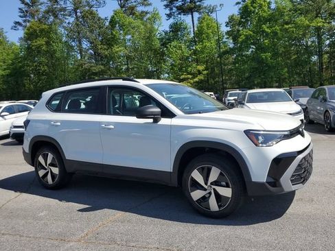 New 2026 Volkswagen Taos S AWD/4WD image 3