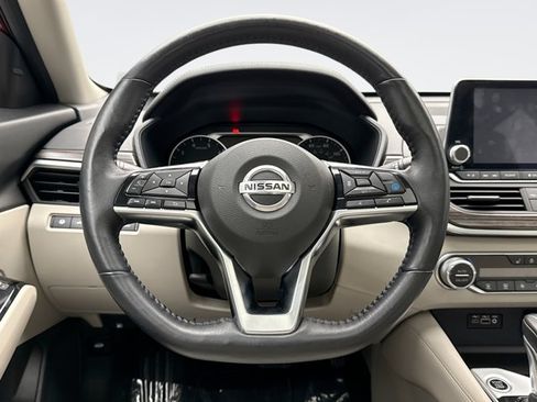 Used 2020 Nissan Altima 2.5 SL AWD/4WD image 12