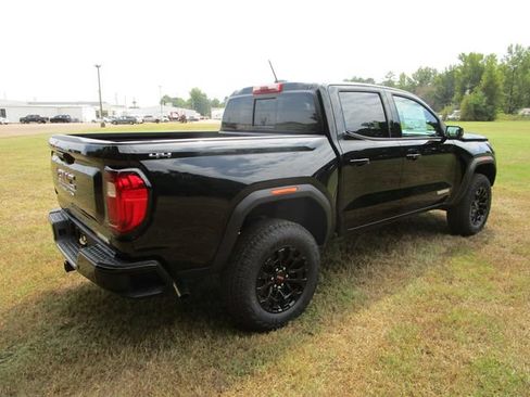 Used 2026 GMC Canyon Elevation AWD/4WD image 7