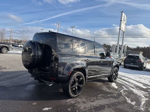 Used 2023 Land Rover Defender 110 V8 image 23