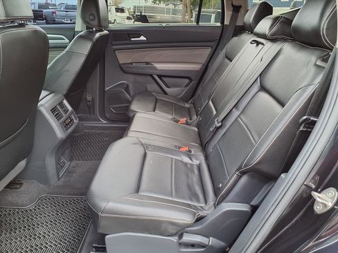 Used 2023 Volkswagen Atlas SEL R-Line image 17