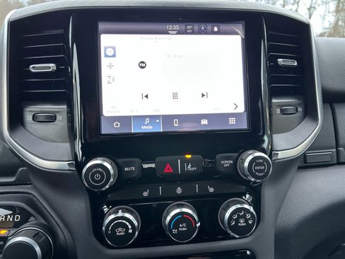 Used 2025 RAM 1500 Big Horn image 37