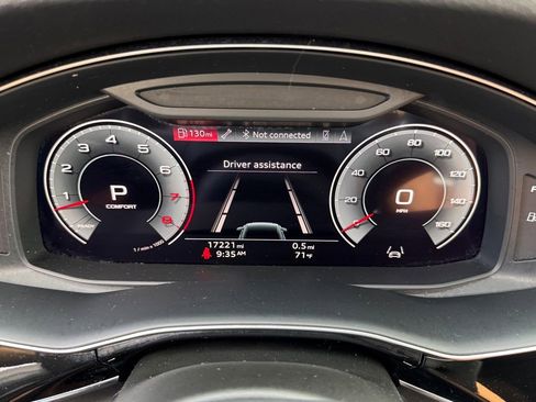 Used 2023 Audi Q8 Premium Plus AWD/4WD image 20