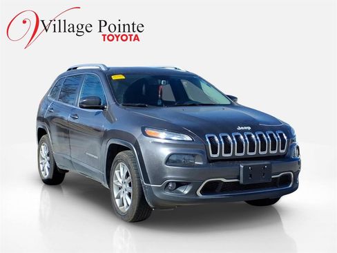 Used 2018 Jeep Cherokee Limited image 3