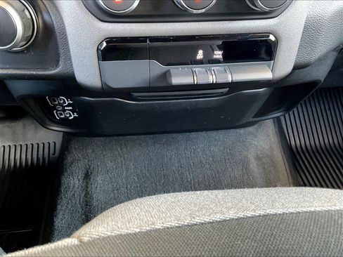 Used 2021 RAM 1500 Big Horn AWD/4WD image 15