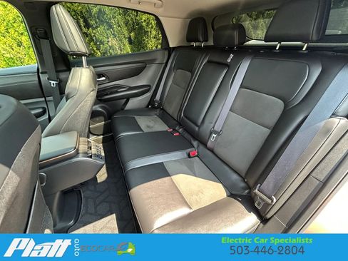 Used 2023 Nissan Ariya FWD image 35