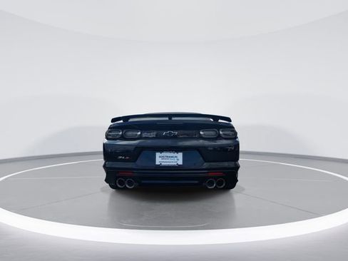 Used 2022 Chevrolet Camaro ZL1 RWD image 7
