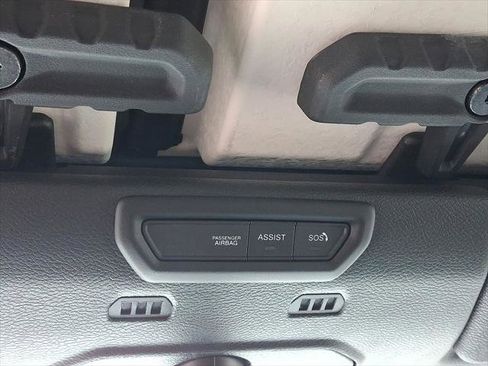 Certified 2022 Jeep Wrangler Unlimited Sahara w/ LED Lighting Group image 32