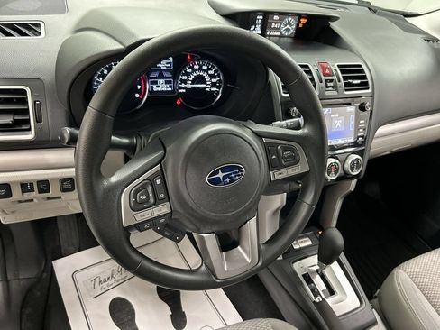 Used 2018 Subaru Forester 2.5i Premium AWD/4WD image 4