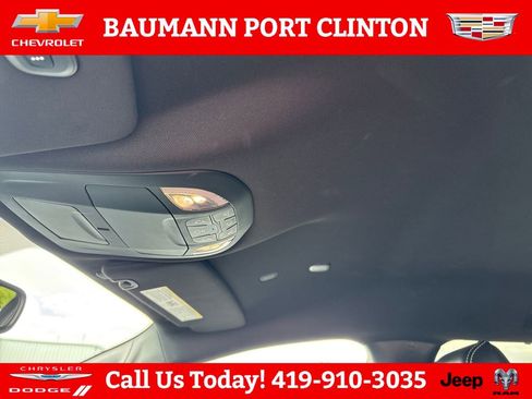 Used 2025 Chrysler Pacifica Select FWD image 22