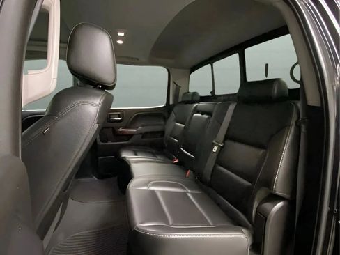 Used 2019 GMC Sierra 2500 SLT w/ Driver Alert Package AWD/4WD image 11