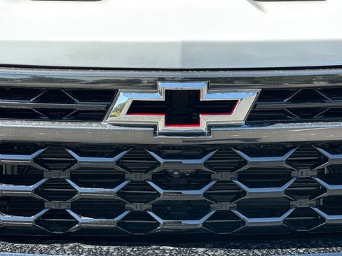 Used 2025 Chevrolet Silverado 1500 ZR2 w/ Technology Package image 50