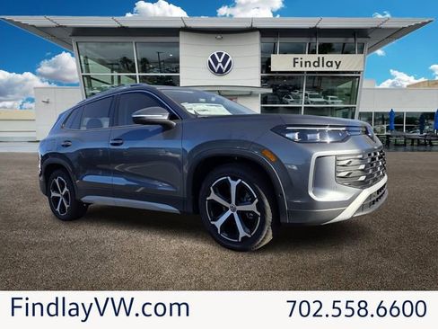 New 2025 Volkswagen Tiguan SE image 1