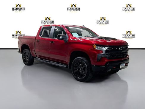 Used 2026 Chevrolet Silverado 1500 LT Trail Boss w/ LT Trail Boss Premium Package AWD/4WD image 3