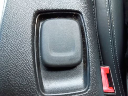 Used 2020 Chevrolet Camaro LT image 6