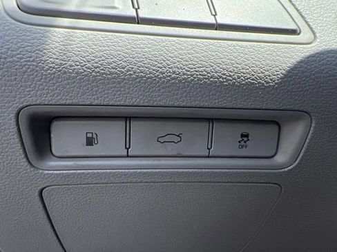 Used 2016 Hyundai Sonata SE w/ Cargo Package FWD image 11