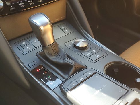 Used 2023 Lexus IS 300 w/ Comfort Package image 29