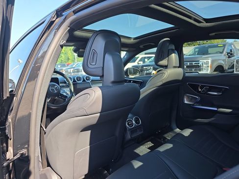 Used 2023 Mercedes-Benz C 300 4MATIC Sedan image 16