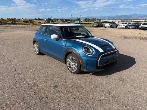 Used 2024 MINI Cooper SE w/ Signature Upholstery Package FWD image 3