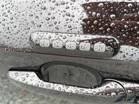 Used 2014 Ford Edge SEL image 12