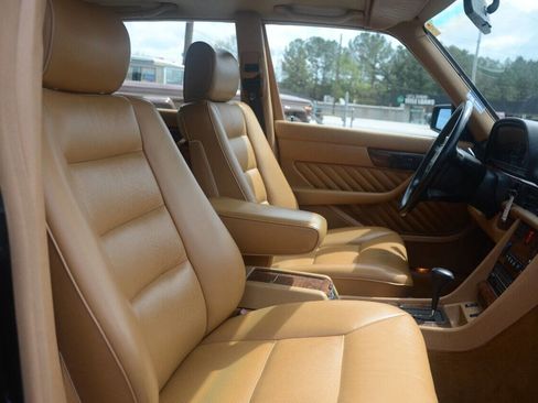 Used 1991 Mercedes-Benz 560 SEL image 16