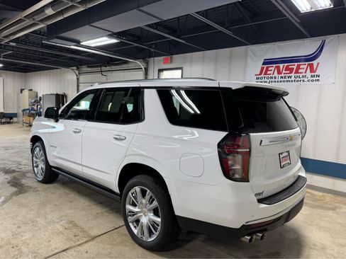 Certified 2024 Chevrolet Tahoe High Country w/ Premium Package image 6