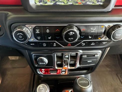 Used 2020 Jeep Gladiator Rubicon image 17