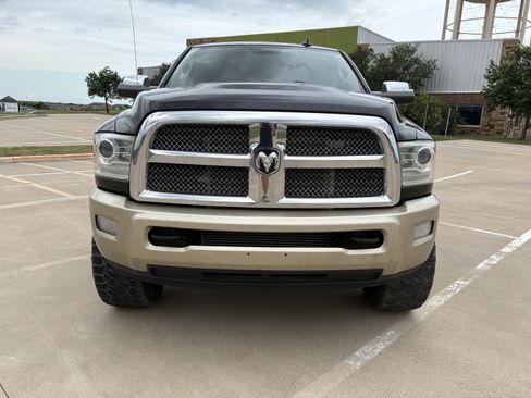Used 2014 RAM 2500 Longhorn w/ Convenience Group AWD/4WD image 8
