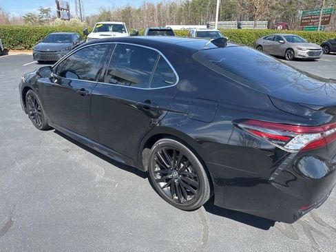 Used 2021 Toyota Camry XSE image 6