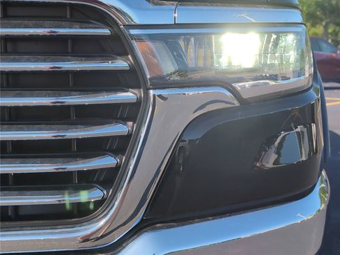 New 2026 RAM 1500 Laramie w/ Bed Utility Group AWD/4WD image 11