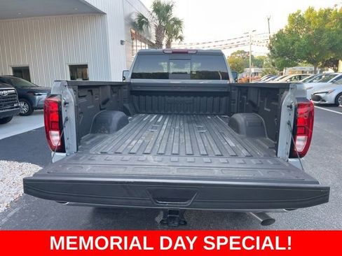Used 2025 GMC Sierra 3500 SLE w/ Preferred Package AWD/4WD image 32