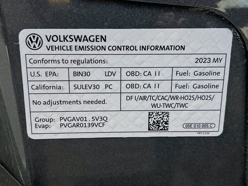 Used 2023 Volkswagen Taos SE w/ Panoramic Sunroof Package AWD/4WD image 22