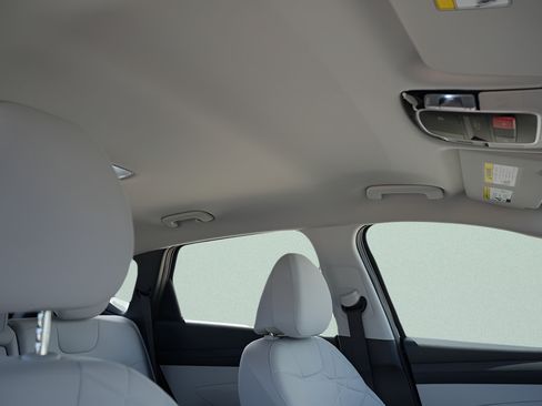 Certified 2025 Hyundai Tucson SE FWD image 13
