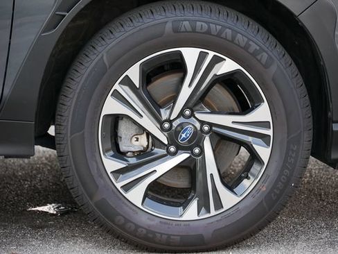 Used 2024 Subaru Crosstrek 2.0i Premium AWD/4WD image 34