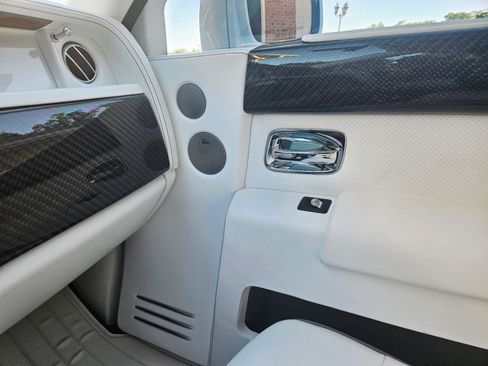 Used 2007 Rolls-Royce Phantom Sedan RWD image 18