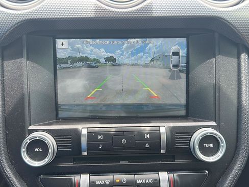 Used 2018 Ford Mustang GT w/ Equipment Group 301A RWD image 9