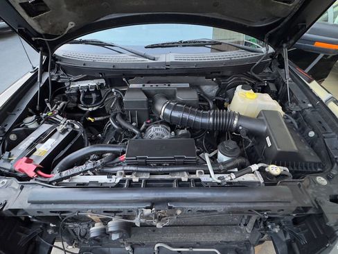 Used 2013 Ford F150 Raptor w/ Luxury Equipment Group image 21