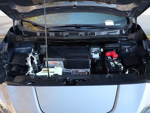 Used 2018 Nissan Leaf SV w/ SV Technology Package image 10