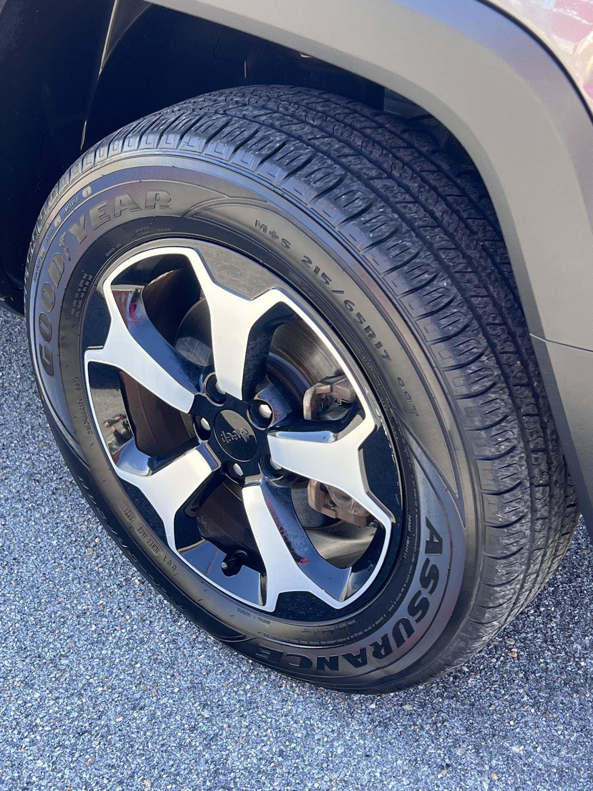 Used 2021 Jeep Renegade Trailhawk AWD/4WD image 14