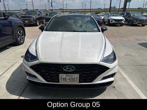 Used 2021 Hyundai Sonata SEL Plus w/ Tech Package FWD image 3