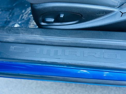 Used 2017 Chevrolet Camaro SS RWD image 15